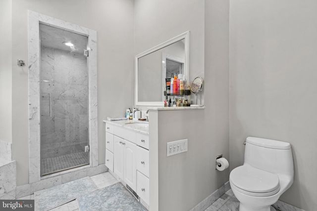 1 DEVONSHIRE CT, Mount Laurel, NJ 08054