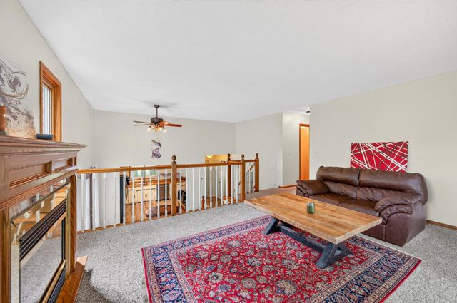 9626 Wellington Lane N, Maple Grove, MN 55369