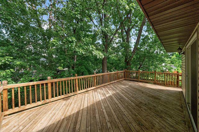 9626 Wellington Lane N, Maple Grove, MN 55369