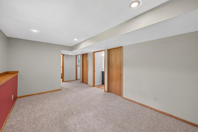 9626 Wellington Lane N, Maple Grove, MN 55369