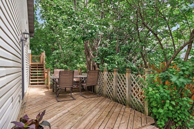 9626 Wellington Lane N, Maple Grove, MN 55369
