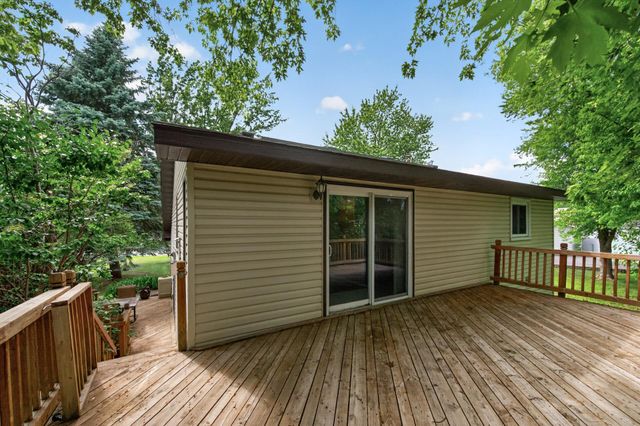 9626 Wellington Lane N, Maple Grove, MN 55369