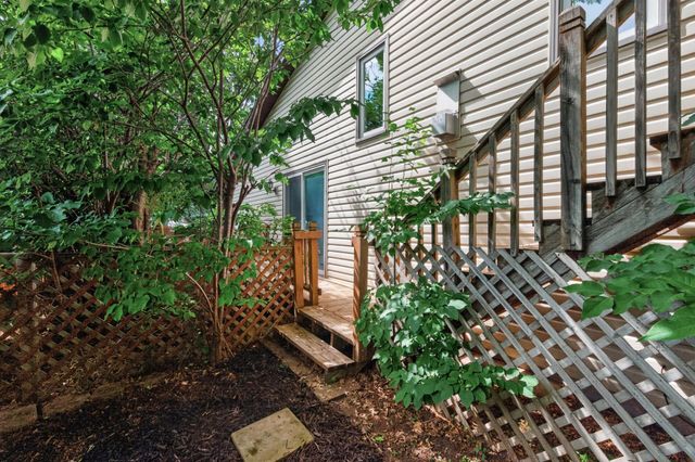 9626 Wellington Lane N, Maple Grove, MN 55369