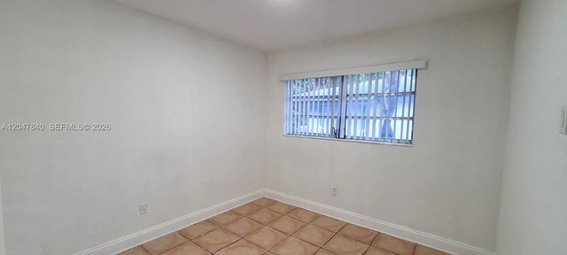 7851 Dunham Blvd 12, Miami, FL 33138