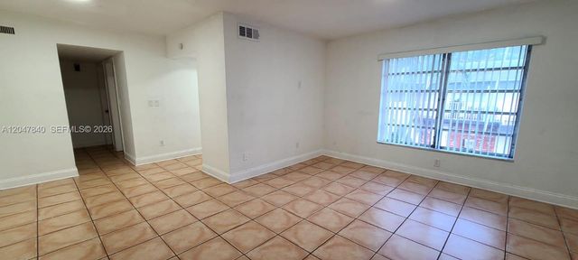 7851 Dunham Blvd 12, Miami, FL 33138
