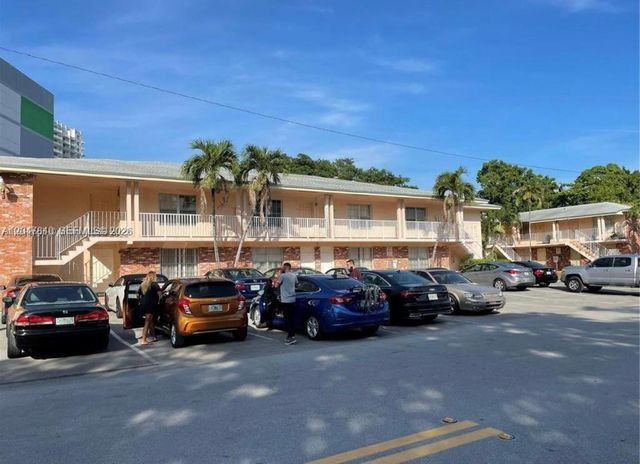 7851 Dunham Blvd 12, Miami, FL 33138