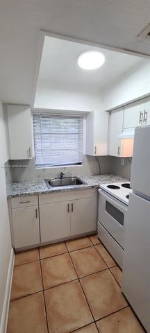 7851 Dunham Blvd 12, Miami, FL 33138