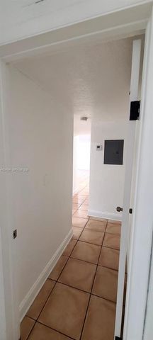 7851 Dunham Blvd 12, Miami, FL 33138