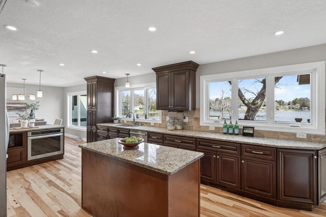 1724 19th Terrace NW, New Brighton, MN 55112