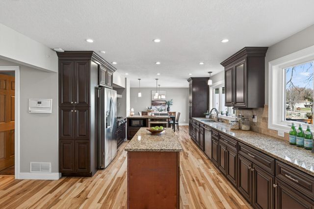 1724 19th Terrace NW, New Brighton, MN 55112