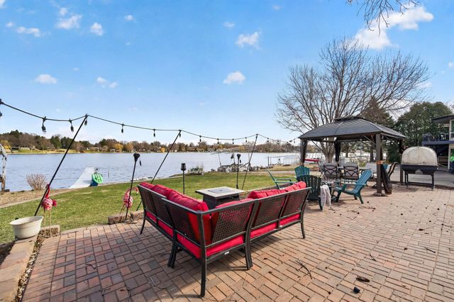 1724 19th Terrace NW, New Brighton, MN 55112