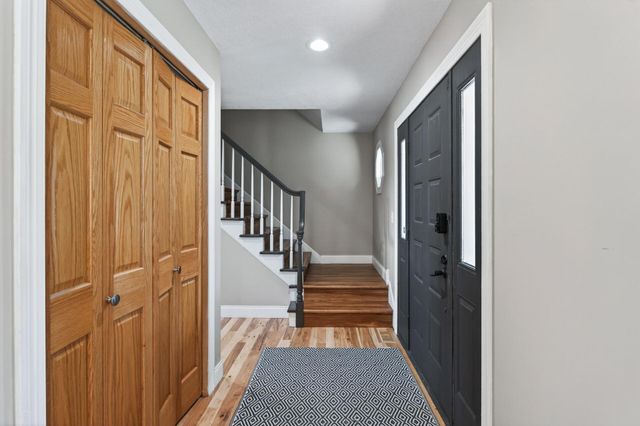 1724 19th Terrace NW, New Brighton, MN 55112