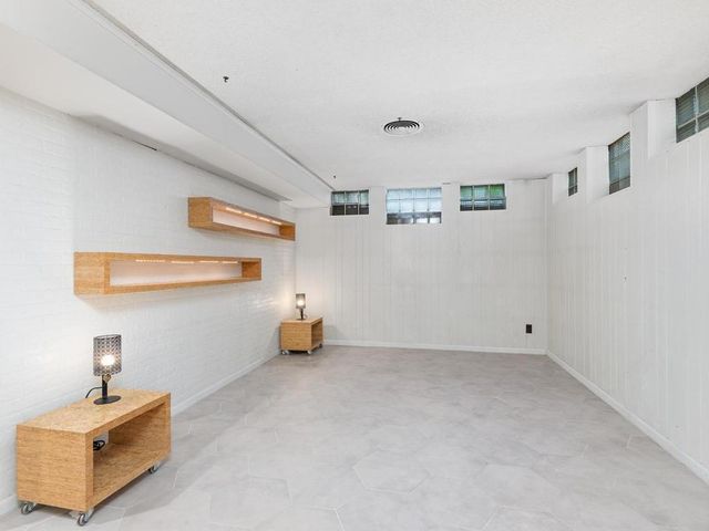 1750 Field Avenue, Saint Paul, MN 55116