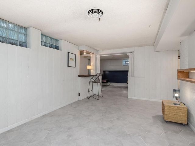 1750 Field Avenue, Saint Paul, MN 55116