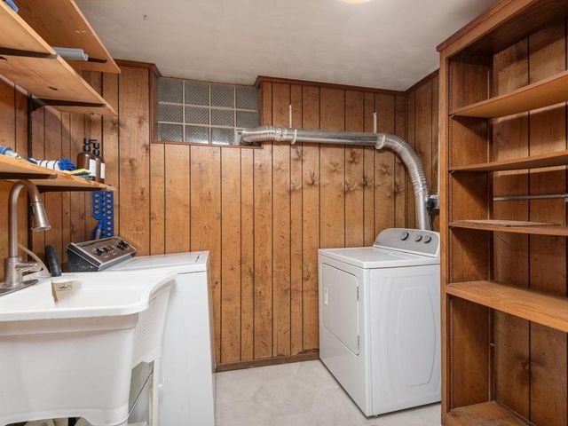 1750 Field Avenue, Saint Paul, MN 55116