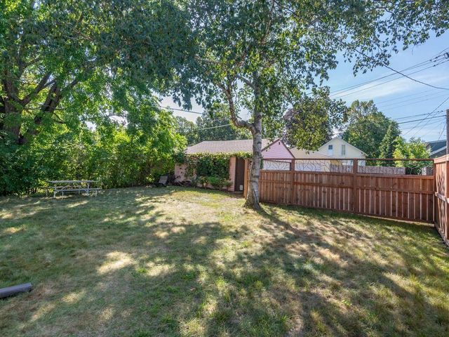 1750 Field Avenue, Saint Paul, MN 55116