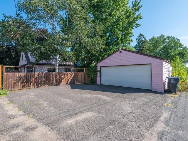 1750 Field Avenue, Saint Paul, MN 55116