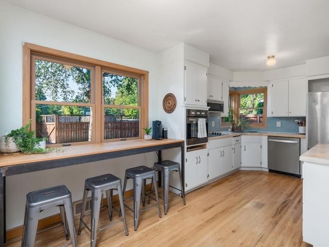 1750 Field Avenue, Saint Paul, MN 55116