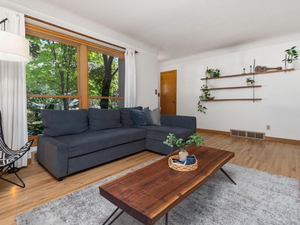 1750 Field Avenue, Saint Paul, MN 55116 — photo 4