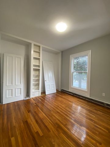 50 Congress St 1, Milford, MA 01757