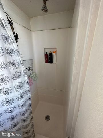 4914 ORMES ST, Philadelphia, PA 19120