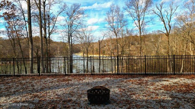 268 Maywood Dr, Leitchfield, KY 42754