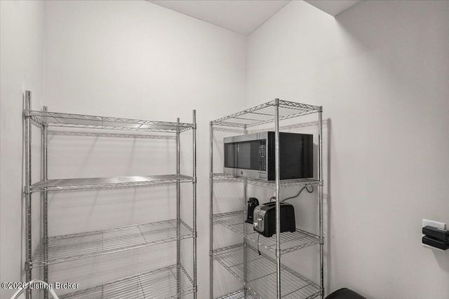 268 Maywood Dr, Leitchfield, KY 42754