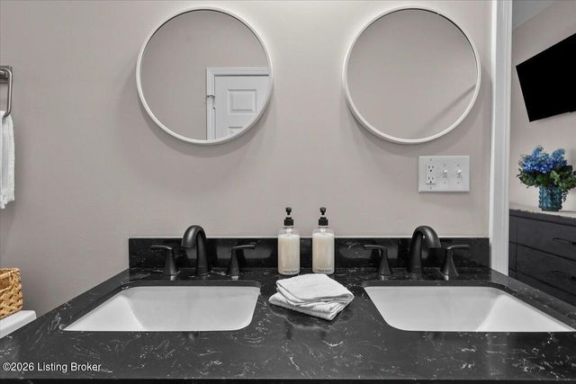 268 Maywood Dr, Leitchfield, KY 42754