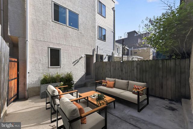 2664 MARTHA ST, Philadelphia, PA 19125