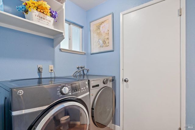 2837 Bowen St, Graton, CA 95444