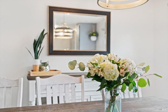 2837 Bowen St, Graton, CA 95444