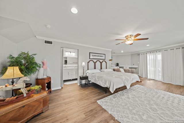 665 LAKE FRST, Canyon Lake, TX 78133