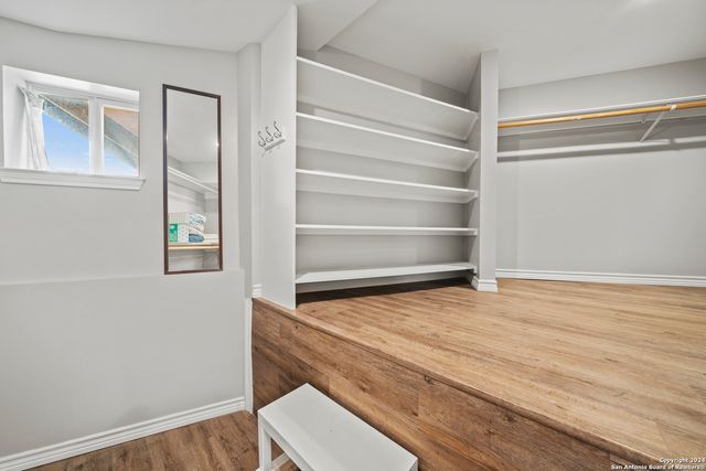 665 LAKE FRST, Canyon Lake, TX 78133