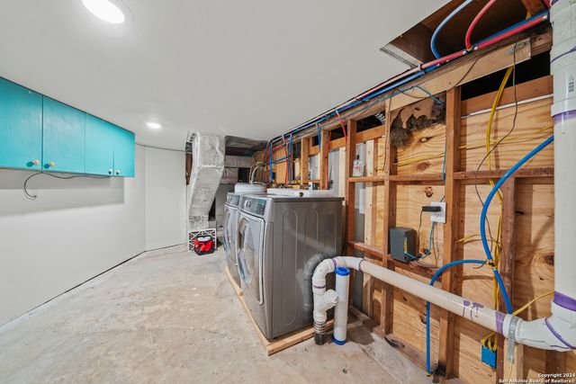 665 LAKE FRST, Canyon Lake, TX 78133