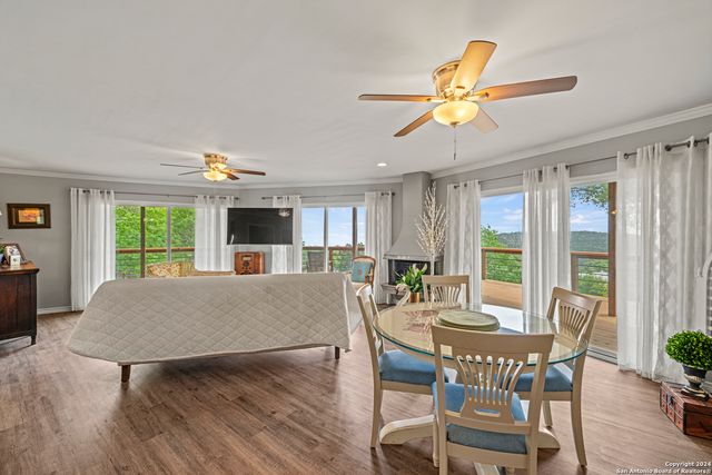 665 LAKE FRST, Canyon Lake, TX 78133