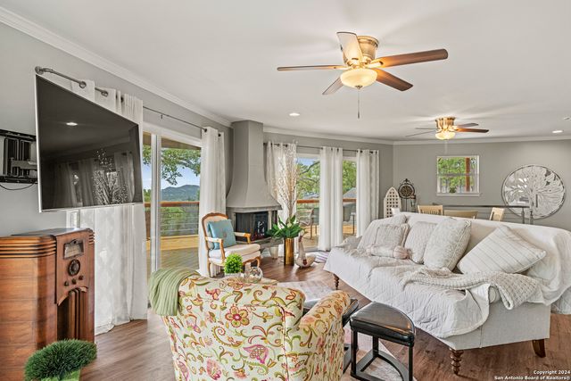 665 LAKE FRST, Canyon Lake, TX 78133