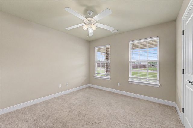 198 Alexandra Loop, Elkins, AR 72727