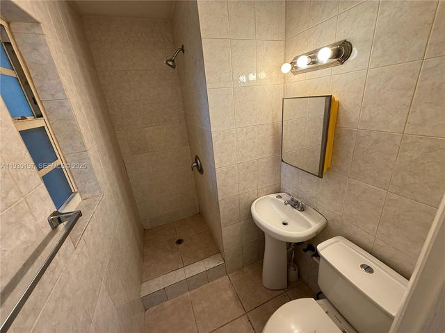 8203 NW 5th Ct 8203, Miami, FL 33150