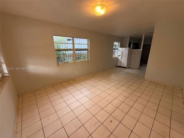 8203 NW 5th Ct 8203, Miami, FL 33150