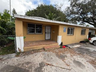 8203 NW 5th Ct 8203, Miami, FL 33150