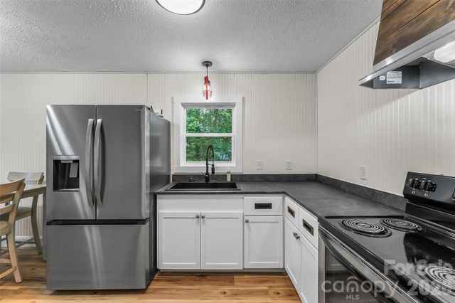 825 S Creek Road, Nebo, NC 28761