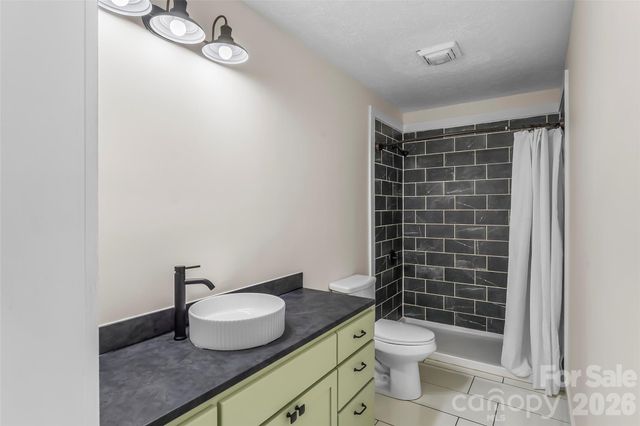 825 S Creek Road, Nebo, NC 28761