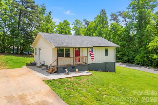 825 S Creek Road, Nebo, NC 28761