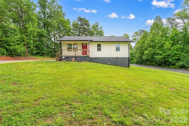 825 S Creek Road, Nebo, NC 28761