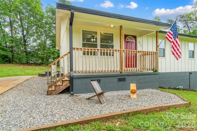 825 S Creek Road, Nebo, NC 28761