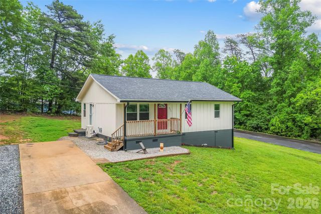 825 S Creek Road, Nebo, NC 28761