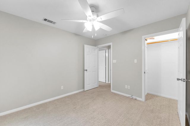 135 Snug Harbor Drive, Conroe, TX 77356