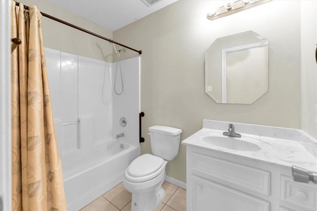 135 Snug Harbor Drive, Conroe, TX 77356