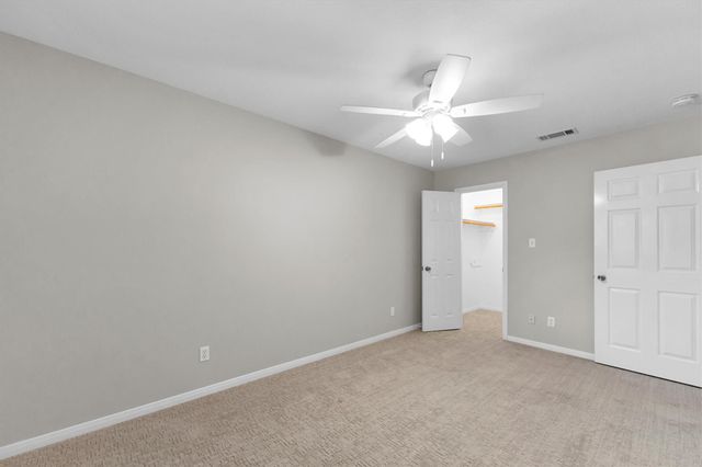135 Snug Harbor Drive, Conroe, TX 77356