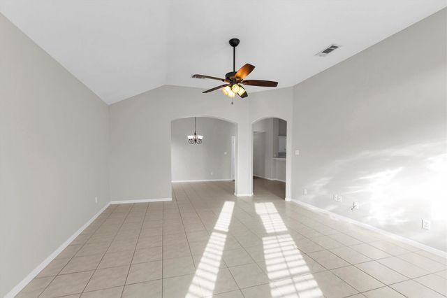 135 Snug Harbor Drive, Conroe, TX 77356